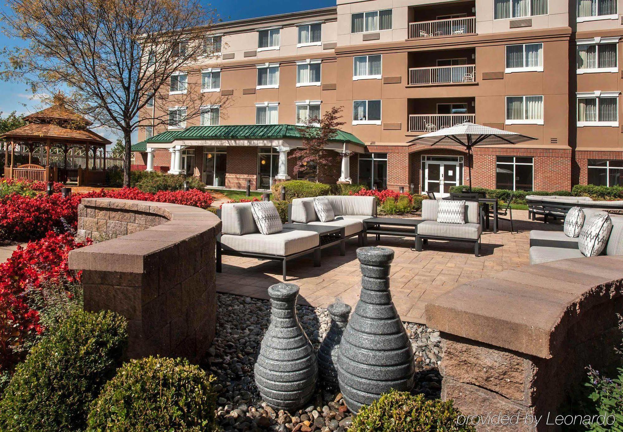 Courtyard By Marriott Basking Ridge Exterior foto